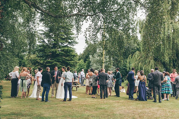 Beautiful Floral Bohemian Garden Wedding http://rachellambertphotography.co.uk/