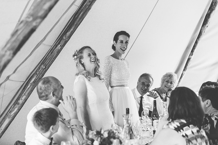 Beautiful Floral Bohemian Garden Wedding http://rachellambertphotography.co.uk/