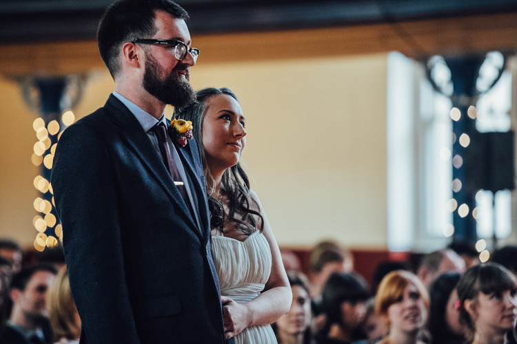 Festoons Gold Sequin City Party Wedding http://septemberpictures.com/