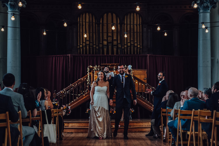 Festoons Gold Sequin City Party Wedding http://septemberpictures.com/