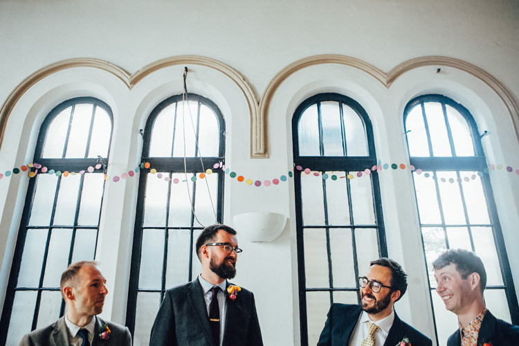 Festoons Gold Sequin City Party Wedding http://septemberpictures.com/