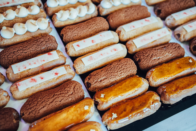 Eclairs Cake Alternative Festoons Gold Sequin City Party Wedding http://septemberpictures.com/