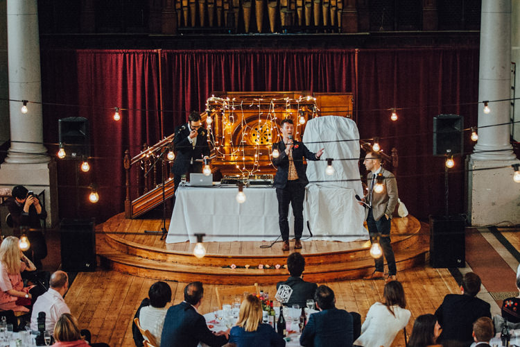 Festoons Gold Sequin City Party Wedding http://septemberpictures.com/