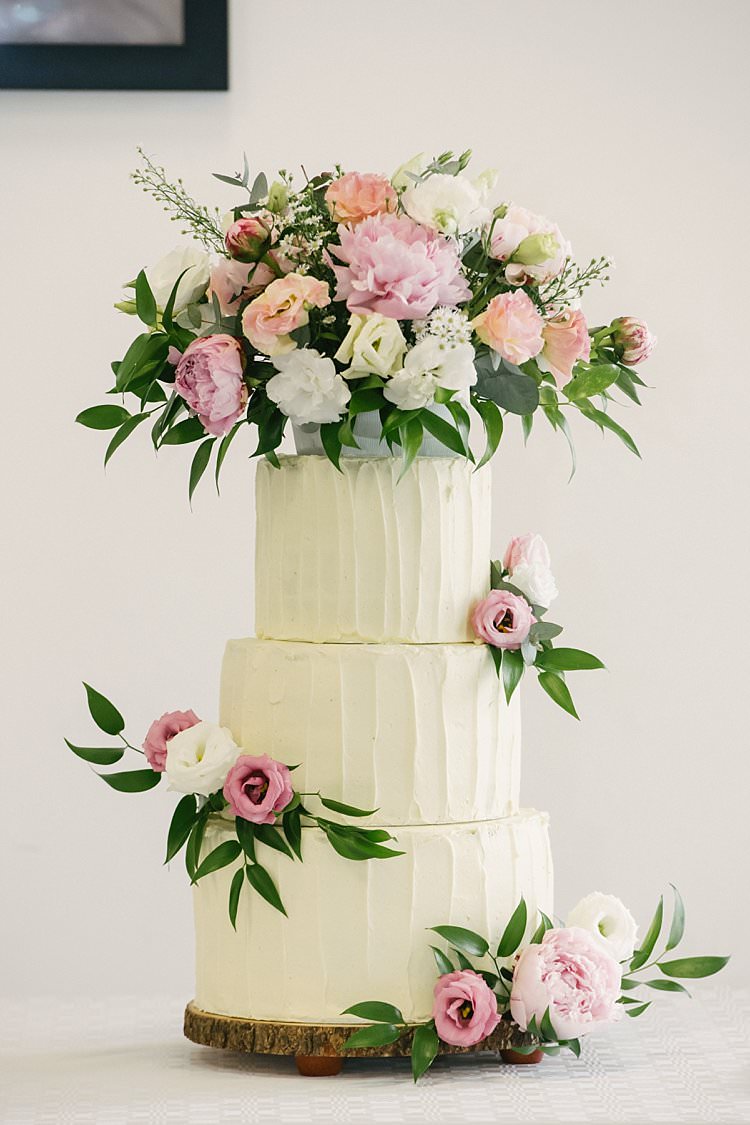 Buttercream Cake Flowers Floral Rose Peony Crafty Pretty Pastel Budget Wedding http://lilysawyer.com/