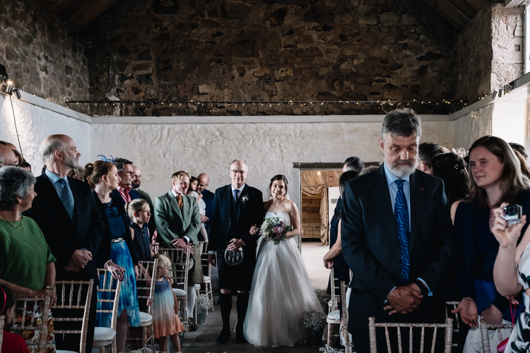 Twinkling Rustic DIY Barn Wedding https://www.harperscottphoto.com/