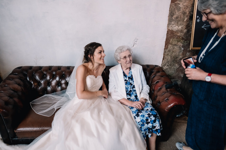 Twinkling Rustic DIY Barn Wedding https://www.harperscottphoto.com/