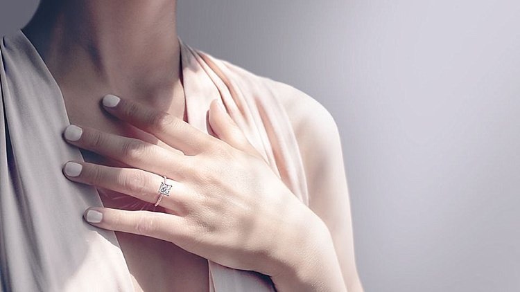 Choosing Diamond Engagement Ring Help Blue Nile