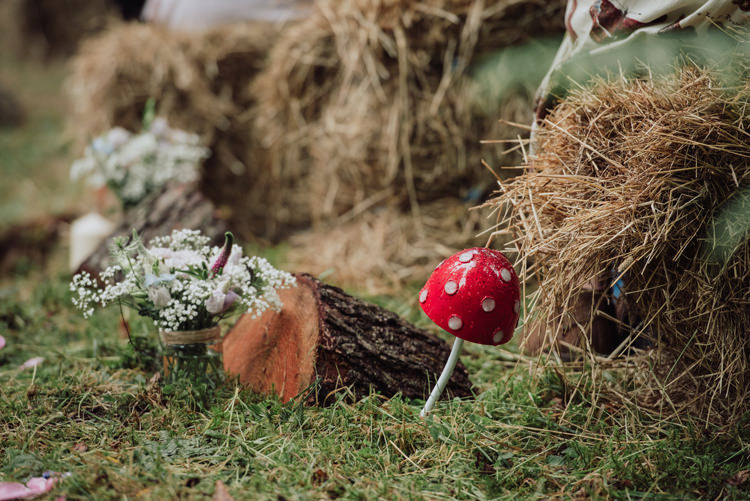 Toadstools Flowers Jar Log Aisle Decor Enchanting Ancient Forest Wedding http://donnamurrayphotography.com/
