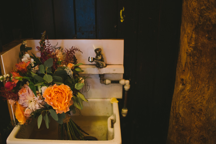 Fairy Lights Vibrant Florals Summer Barn Wedding https://www.oliviajudah.co.uk/