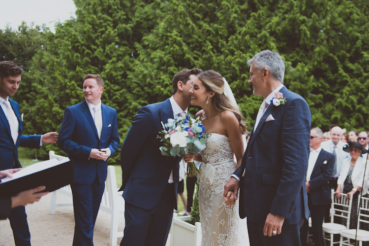 Stylish Festival Tipi Wedding http://sashaweddings.co.uk/