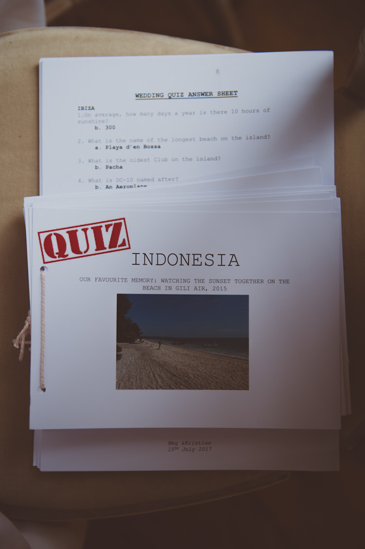 Quiz Stylish Festival Tipi Wedding http://sashaweddings.co.uk/
