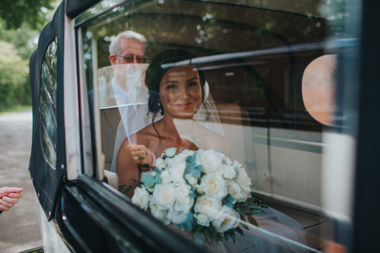 Chic Romantic Florals Candlelight Wedding http://lisawebbphotography.co.uk/