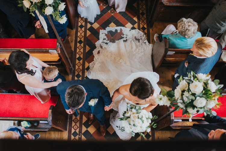 Chic Romantic Florals Candlelight Wedding http://lisawebbphotography.co.uk/