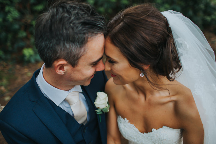 Chic Romantic Florals Candlelight Wedding http://lisawebbphotography.co.uk/