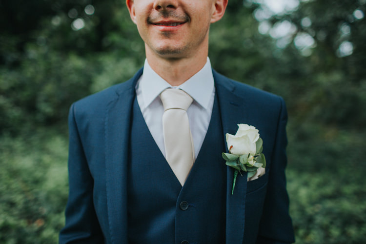 Chic Romantic Florals Candlelight Wedding http://lisawebbphotography.co.uk/