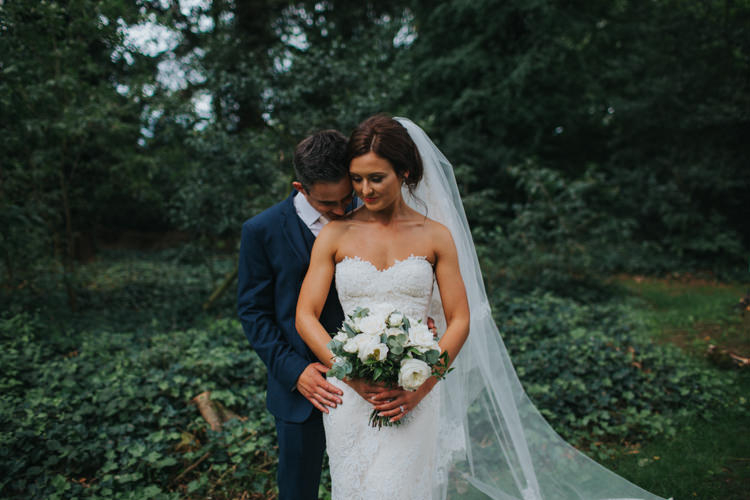 Chic Romantic Florals Candlelight Wedding http://lisawebbphotography.co.uk/