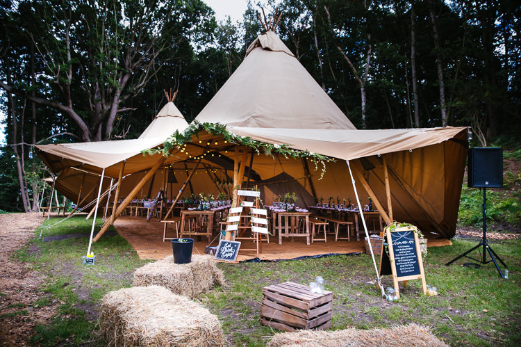 Magical Woodland Glade Tipi Wedding http://johnnydent.co.uk/