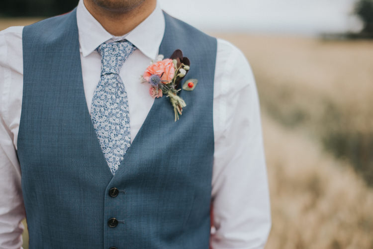 Rose Thistle Buttonhole Groom Incredibly Pretty Thoughtful Tipi Wedding http://katewatersphotography.com/