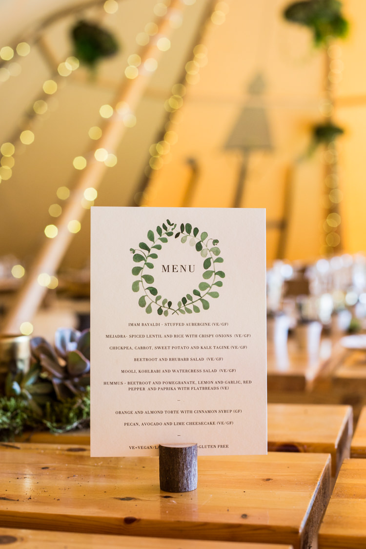 Menu Stationery Greenery Wood Slice Natural Outdoor Tipi Wedding https://www.ad-photography.co.uk/