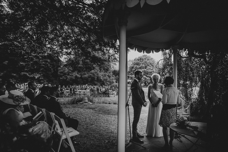 Vintage Circus Funfair Wedding http://theliferomantic.co.uk/