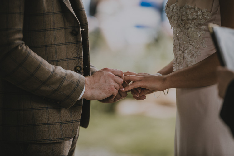 Vintage Circus Funfair Wedding http://theliferomantic.co.uk/
