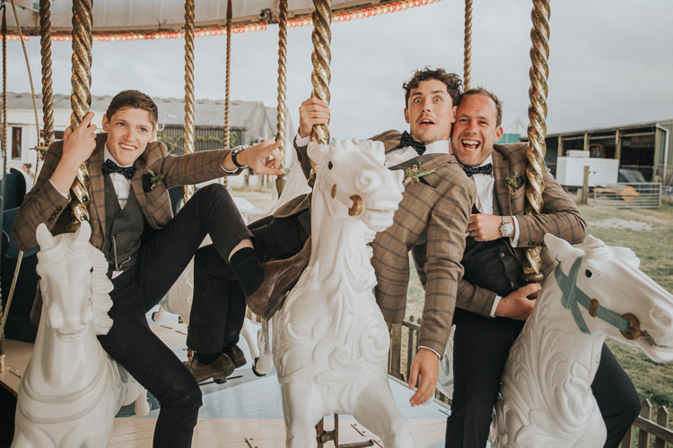 Vintage Circus Funfair Wedding http://theliferomantic.co.uk/