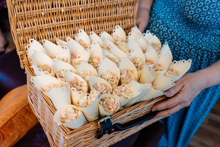 Confetti Cone Real Petals Hamper Basket Cute Summer Festival Tipi Wedding http://www.daffodilwaves.co.uk/