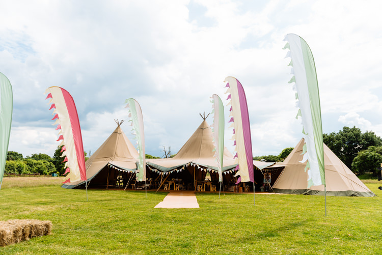Flags Outdoor Hay Bales Cute Summer Festival Tipi Wedding http://www.daffodilwaves.co.uk/