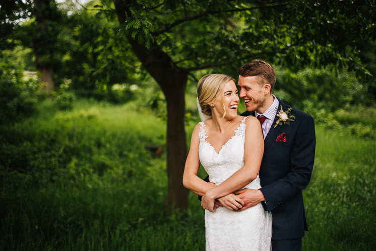 Exquisite Relaxed Rustic Barn Wedding http://www.emiliemay.com/