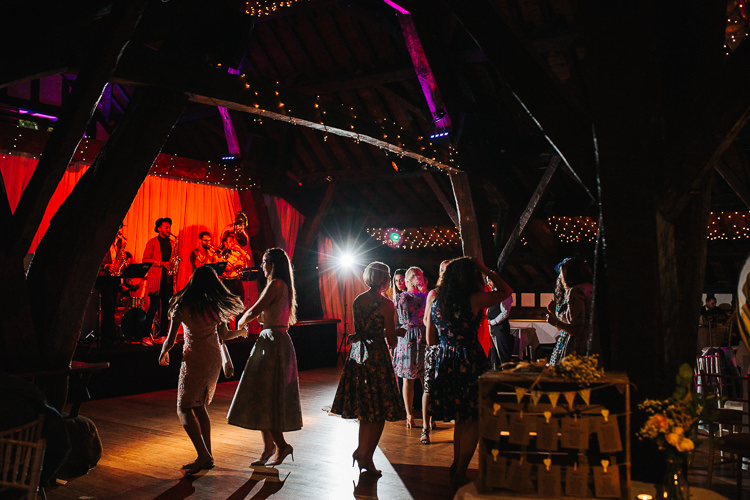 Exquisite Relaxed Rustic Barn Wedding http://www.emiliemay.com/