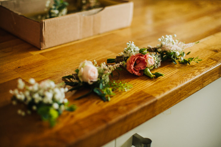 Exquisite Relaxed Rustic Barn Wedding http://www.emiliemay.com/