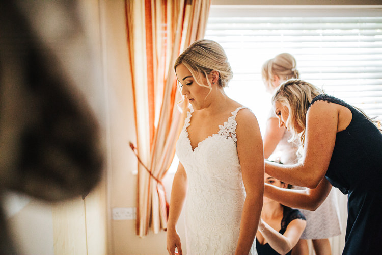 Exquisite Relaxed Rustic Barn Wedding http://www.emiliemay.com/