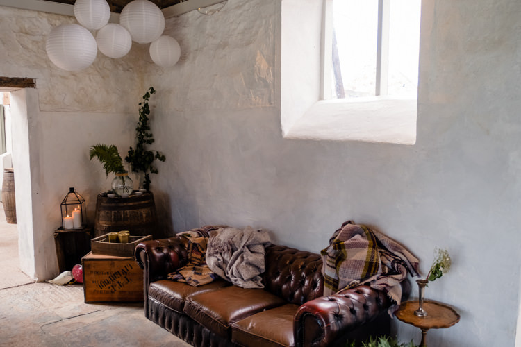 Boho Eucalyptus Green White Modern Wedding http://www.euanrobertsonweddings.com/