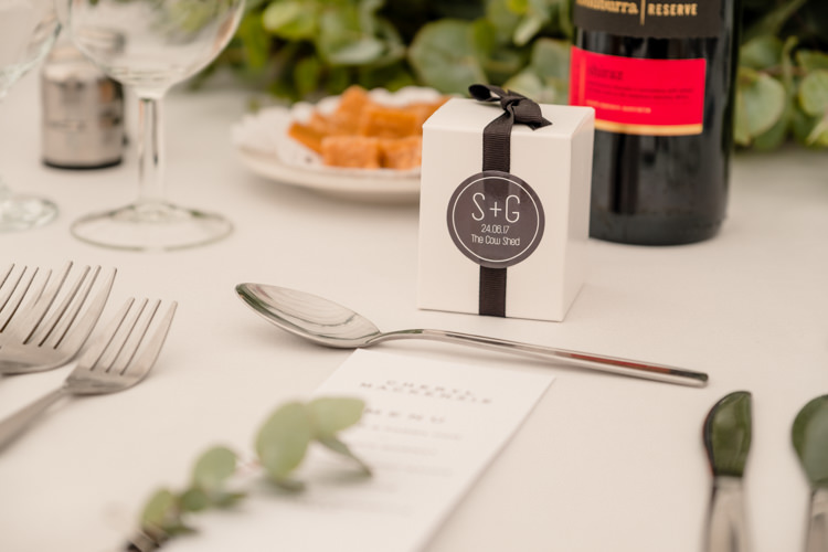 Favour Box Boho Eucalyptus Green White Modern Wedding http://www.euanrobertsonweddings.com/