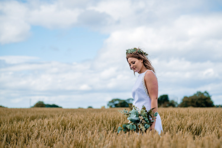Boho Eucalyptus Green White Modern Wedding http://www.euanrobertsonweddings.com/