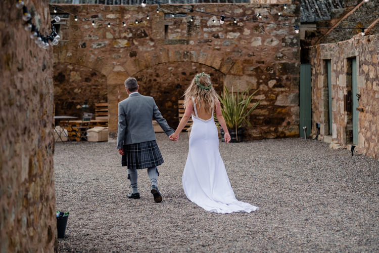 Boho Eucalyptus Green White Modern Wedding http://www.euanrobertsonweddings.com/