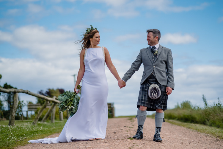 Boho Eucalyptus Green White Modern Wedding http://www.euanrobertsonweddings.com/