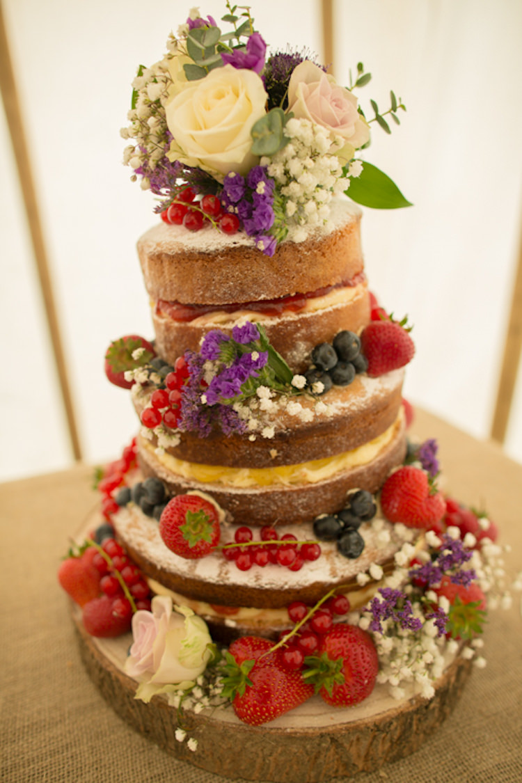 Naked Cake Floral Flowers Rose Gypsophila Berries Quirky Rustic Farm Wedding https://ragdollphotography.co.uk/
