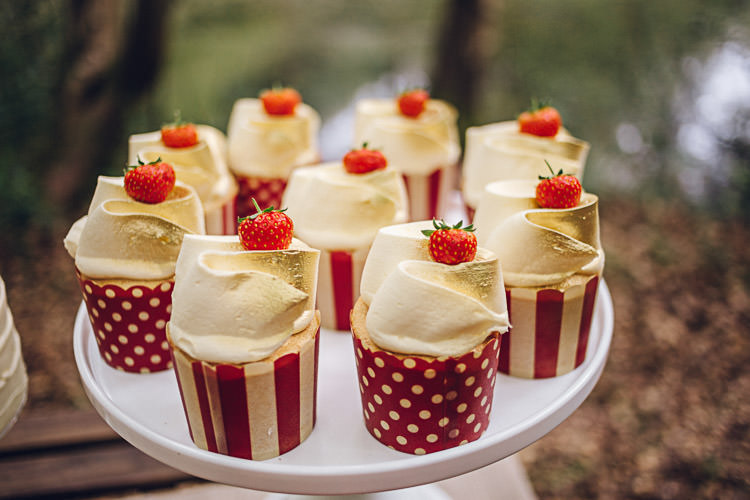 Cupcakes Magical Snow White Woodland Wedding Ideas https://www.chloeleephoto.co.uk/