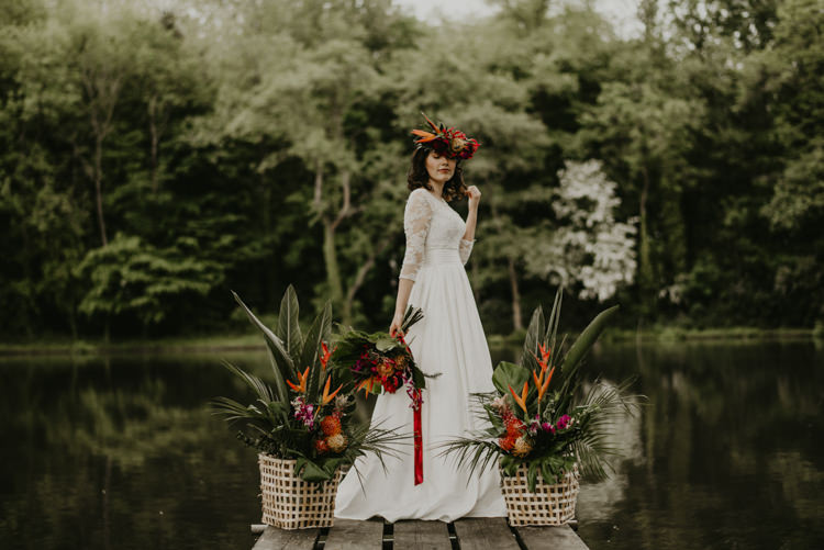 Vibrant Tropical Wedding Ideas http://foto-memories.co.uk/