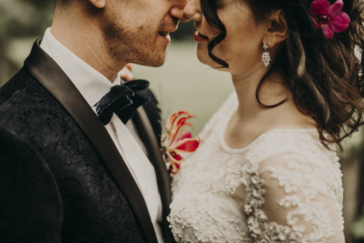 Vibrant Tropical Wedding Ideas http://foto-memories.co.uk/