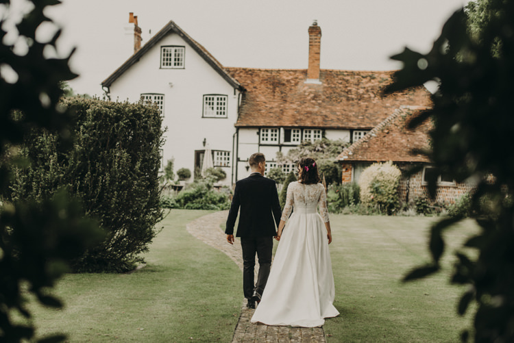 Vibrant Tropical Wedding Ideas http://foto-memories.co.uk/