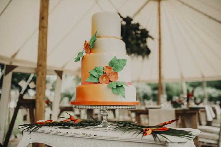 Ombre Orange Cake Flowers Leaves Vibrant Tropical Wedding Ideas http://foto-memories.co.uk/