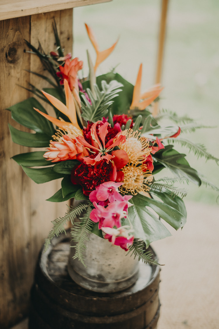 Flowers Vase Palm Leaves Decor Vibrant Tropical Wedding Ideas http://foto-memories.co.uk/