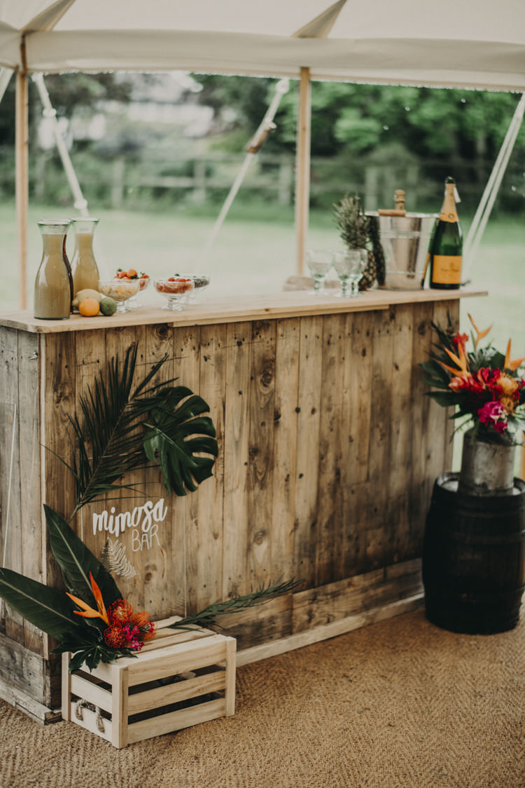 Wooden Bar Station Drinks Vibrant Tropical Wedding Ideas http://foto-memories.co.uk/