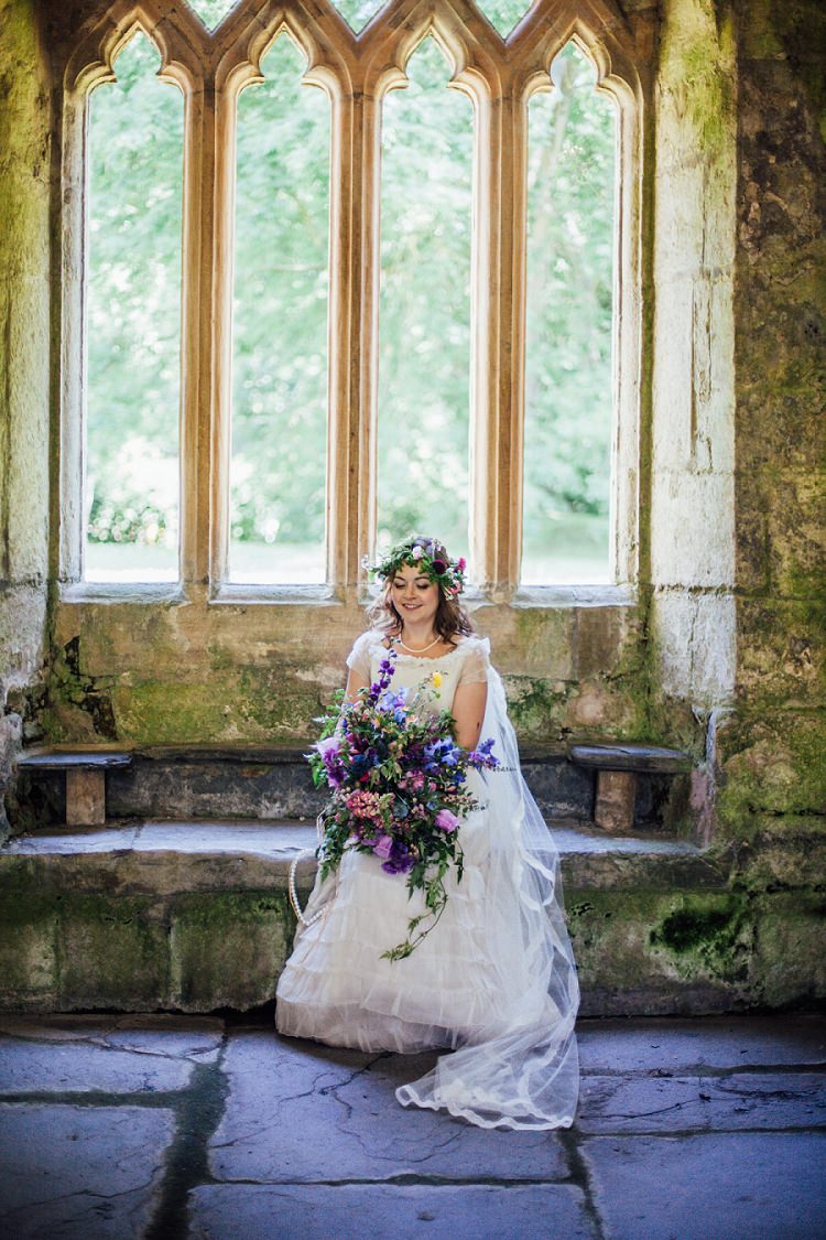 Vintage Dress 1930s Bride Bridal Ruffle Tier Veil Flowers Bouquet Eco Friendly Floral Filled Wedding http://kellyjphotography.co.uk/