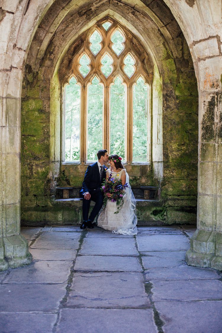 Eco Friendly Floral Filled Wedding http://kellyjphotography.co.uk/