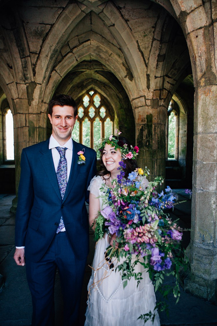 Large Bouquet Flowers Bride Bridal Wild Natural Eco Friendly Floral Filled Wedding http://kellyjphotography.co.uk/