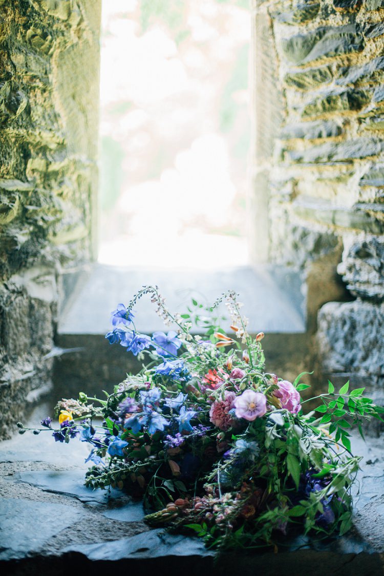 Bouquet Flowers Bride Bridal Large Wild Natural Eco Friendly Floral Filled Wedding http://kellyjphotography.co.uk/