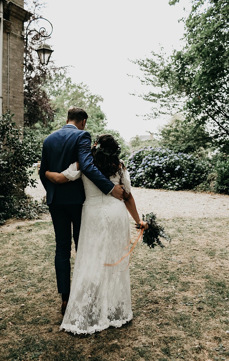 Rustic Greenery Copper Chateau Wedding in France http://hindmari.com/